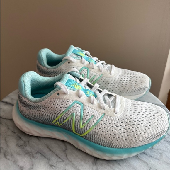 New Balance Shoes - New Balance Women’s 520v8 Running Shoes Size 6 W520MW8 White Blue Athletic Shoes